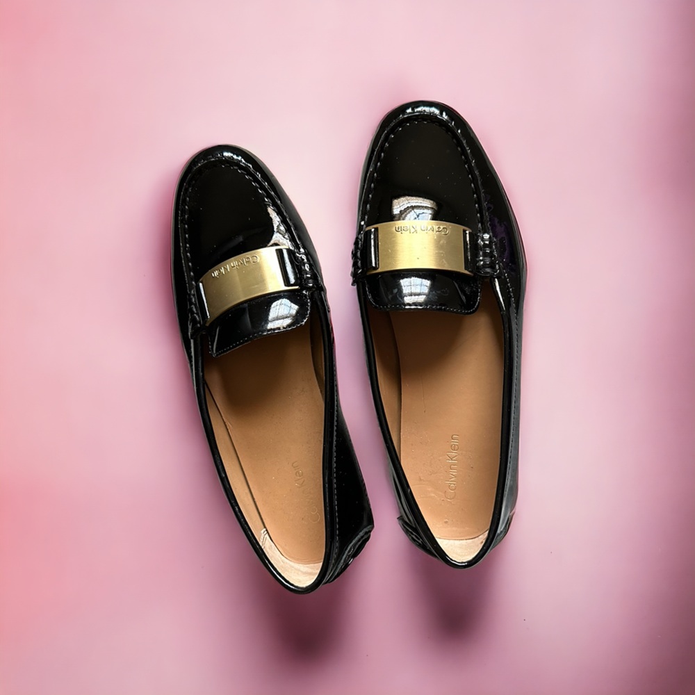 Shoes - Picture 2 of 3